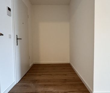 Neubau-Erstbezug! Schicke 2-Zimmerwohung mit großer Dachterrasse! - Photo 4