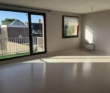 Location Appartement 3 pièces 82m² LILLE 59800 - Photo 1