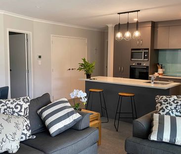 FULLY FURNISHED - 12 MONTH FIXED TERM - Photo 3