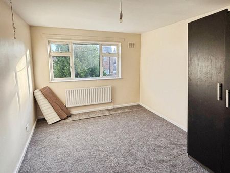 2 bedroom semi-detached house to rent - Photo 2