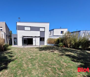 Location Maison 5 pièces 123m² LA MEZIERE 35520 - Photo 4