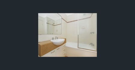 3 BEDROOM TOWNHOUSE IN POPULAR COMPLEX - Photo 2