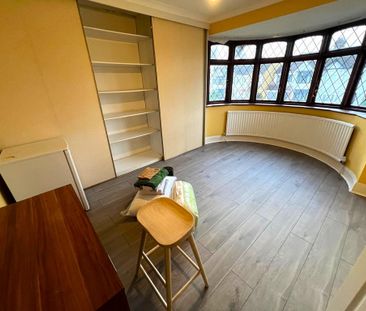 7 bedroom semi-detached house to rent - Photo 1