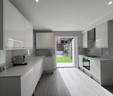 2 bedroom flat to rent - Photo 6