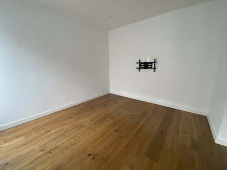 MAISON AMIÉNOISE T3 AVEC BUREAU RÉNOVÉE AVEC GARAGE - Photo 3