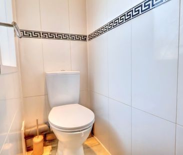 3 bedroom flat to rent - Photo 3