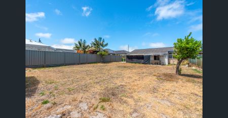 Prime coastal location - Photo 4