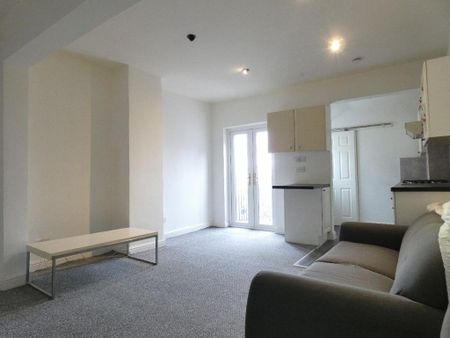 1 bedroom flat to rent - Photo 4