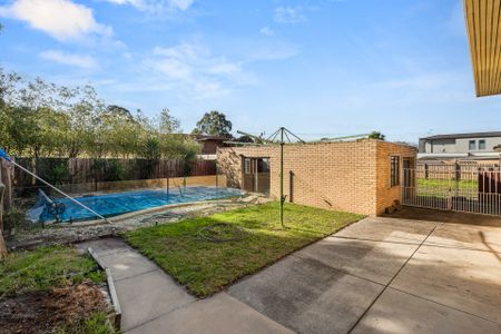 15 Besant Street, Hampton East VIC 3188 - House For Rent | Domain - Photo 2
