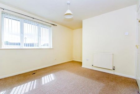 2 bedroom semi-detached house to rent - Photo 2