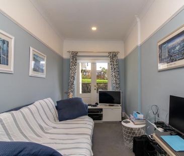 5 bedroom detached house to rent - Photo 2