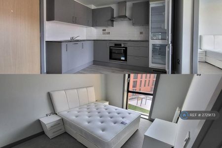 2 bedroom flat to rent - Photo 2