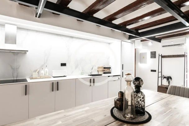 Piso de alquiler en Rda. de Sant Antoni, El Raval - Foto 1