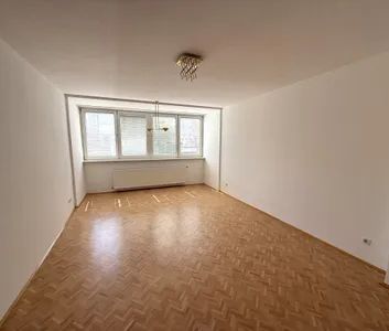 4 Zimmer Maisonetten-Wohnung auf 3 Ebenen in der Straßergasse - Foto 1
