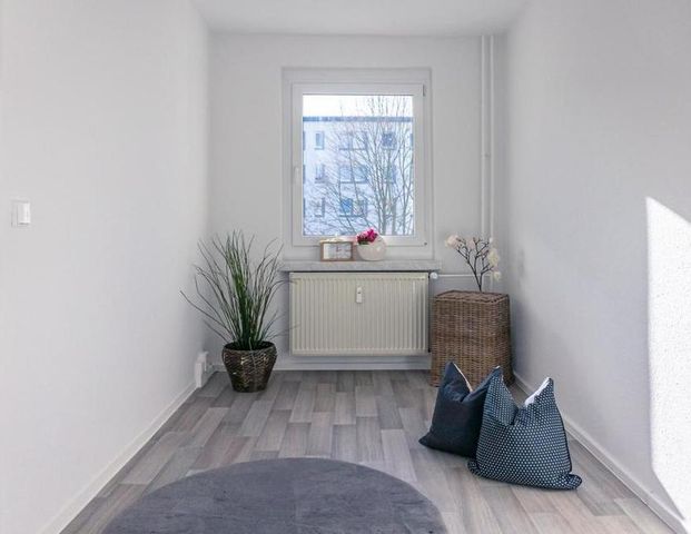 4-Raum-Familienwohnung mit Balkon - Foto 1