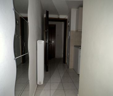 Studio/Γκαρσονιέρα για ενοικίαση Κέντρο (Χαριλάου) - Photo 5