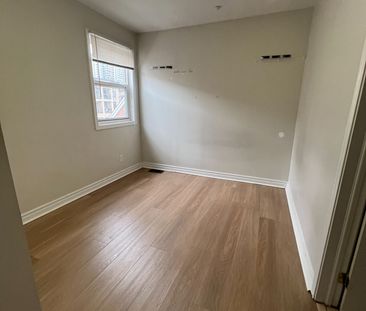 For Lease - 24 Eldora Avenue Unit# Back, Toronto, Ontario - Photo 5