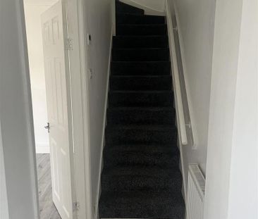 3 bedroom terraced house to rent - Photo 6