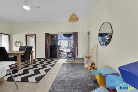 Semi-Rural Home for Lease - 5km from Northam - Photo 3