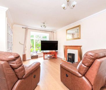 1 bedroom semi-detached house to rent - Photo 3