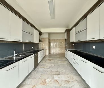 Apartamento T4 em Lisboa - Photo 1