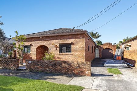 73 Napoleon Street, Mascot NSW 2020 - House For Rent | Domain - Photo 5