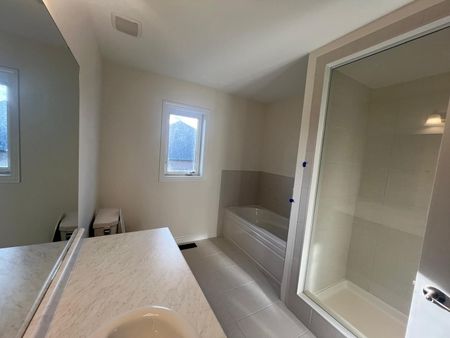 For Lease - 256 Pottruff Road, Brant, Ontario - Photo 5