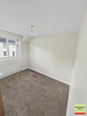 15 Main Street, Brookeborough, BT94 4EZ - Photo 2
