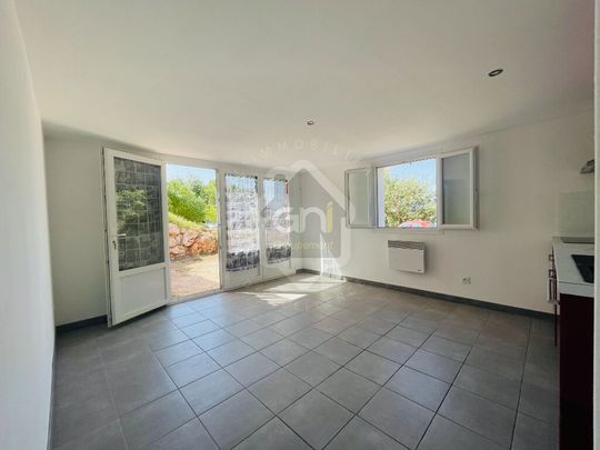 Appartement en rez de jardin à louer à Barjols 3 pièce(s) 38 m2, - Photo 1