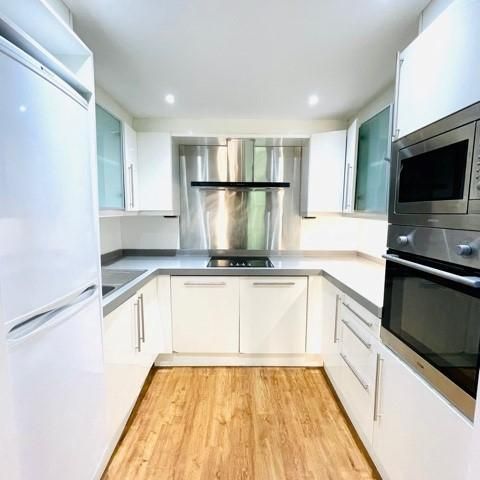 3 Bed Flat | £615 pw - Photo 2