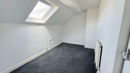 St Elmo Gove, East End, LS9 - Photo 3