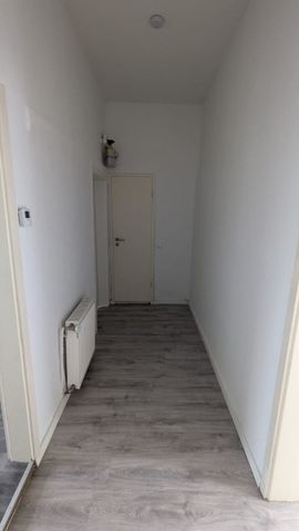 4,5-Zimmer-Wohnung mit zwei Badezimmern - sofort bezugsfrei - Foto 2