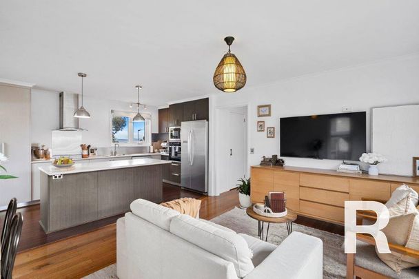 Beautifully Renovated 2-Bedroom Home in Clarendon Vale - Photo 1