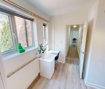 2 bedroom ground floor flat to rent - Photo 4