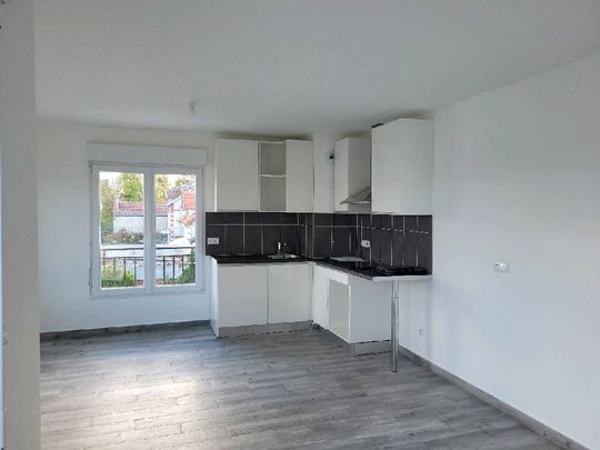 Location Appartement 3 pièces 64m² VILLENOY 77124 - Photo 1