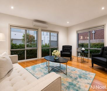 1 Sentinel Way, DONCASTER - Photo 1