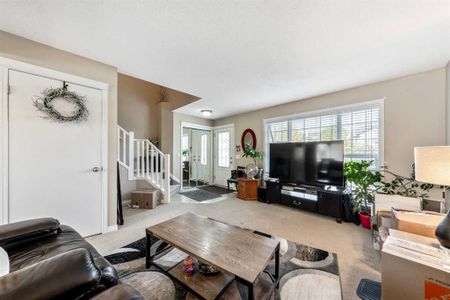 Great Family Home For Rent In Mc Kenzie Towne - Photo 3