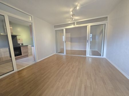 Location Appartement 3 pièces 69m² MELUN 77000 - Photo 2