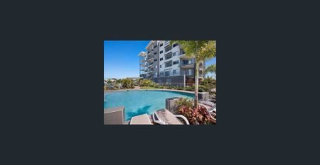 AMAZING WATER VIEWS FROM YOUR TOP FLOOR APARMENT - Photo 3