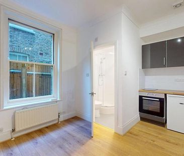 Studio to rent - Photo 5