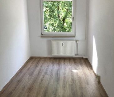 3-Zimmer-Wohnung im Grünen mit Aufzug! - Foto 4