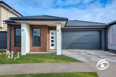 13 Catalonia Way, 3806, Berwick Vic - Photo 2