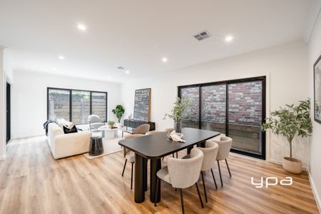 Luxury Living, Local Convenience - Photo 4