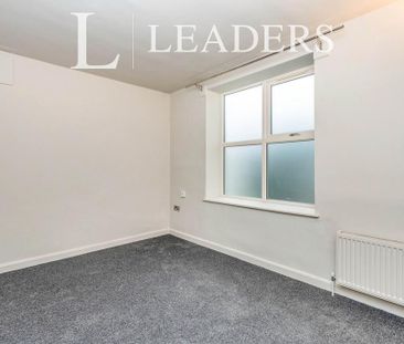 3 bedroom apartment to rent - Photo 1
