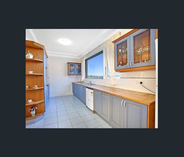 Exclusive Waterfront Home with Breathtaking Views! - Photo 3