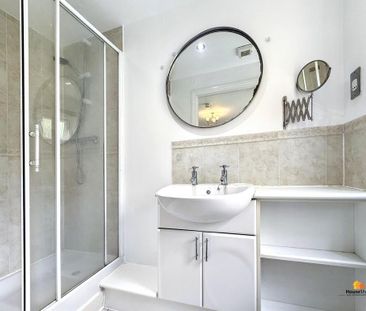 1 bedroom in a house share to rent - Photo 6