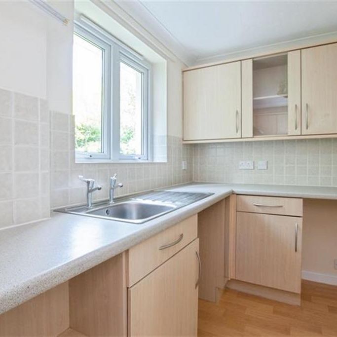 1 bedroom retirement property to rent - Photo 1