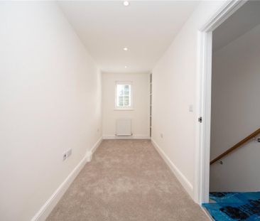 2 bedroom maisonette to rent - Photo 5