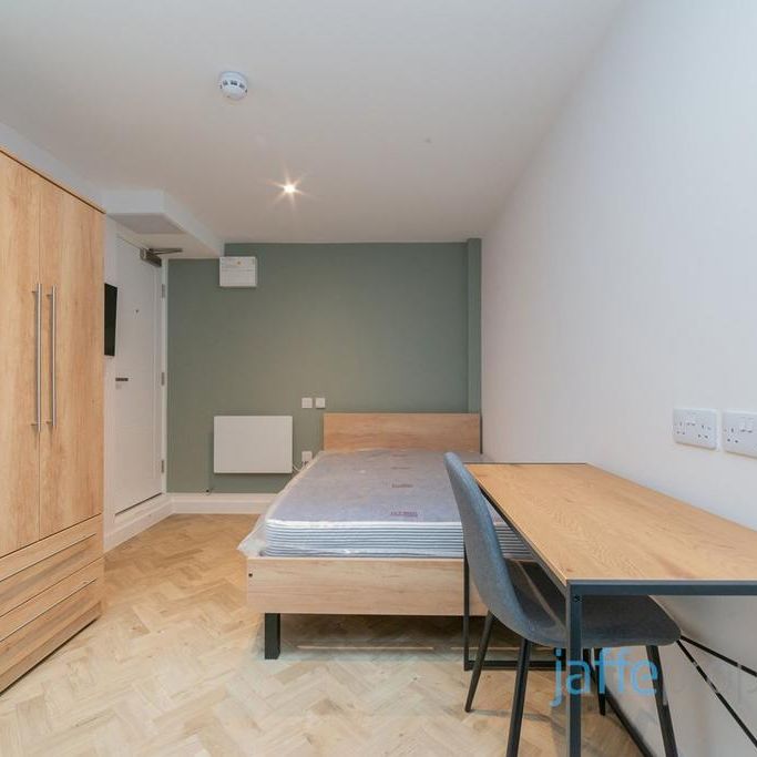 Studio to rent - Photo 1
