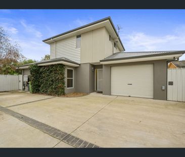 2/746 Macauley Street, Albury, NSW 2640 - Photo 1